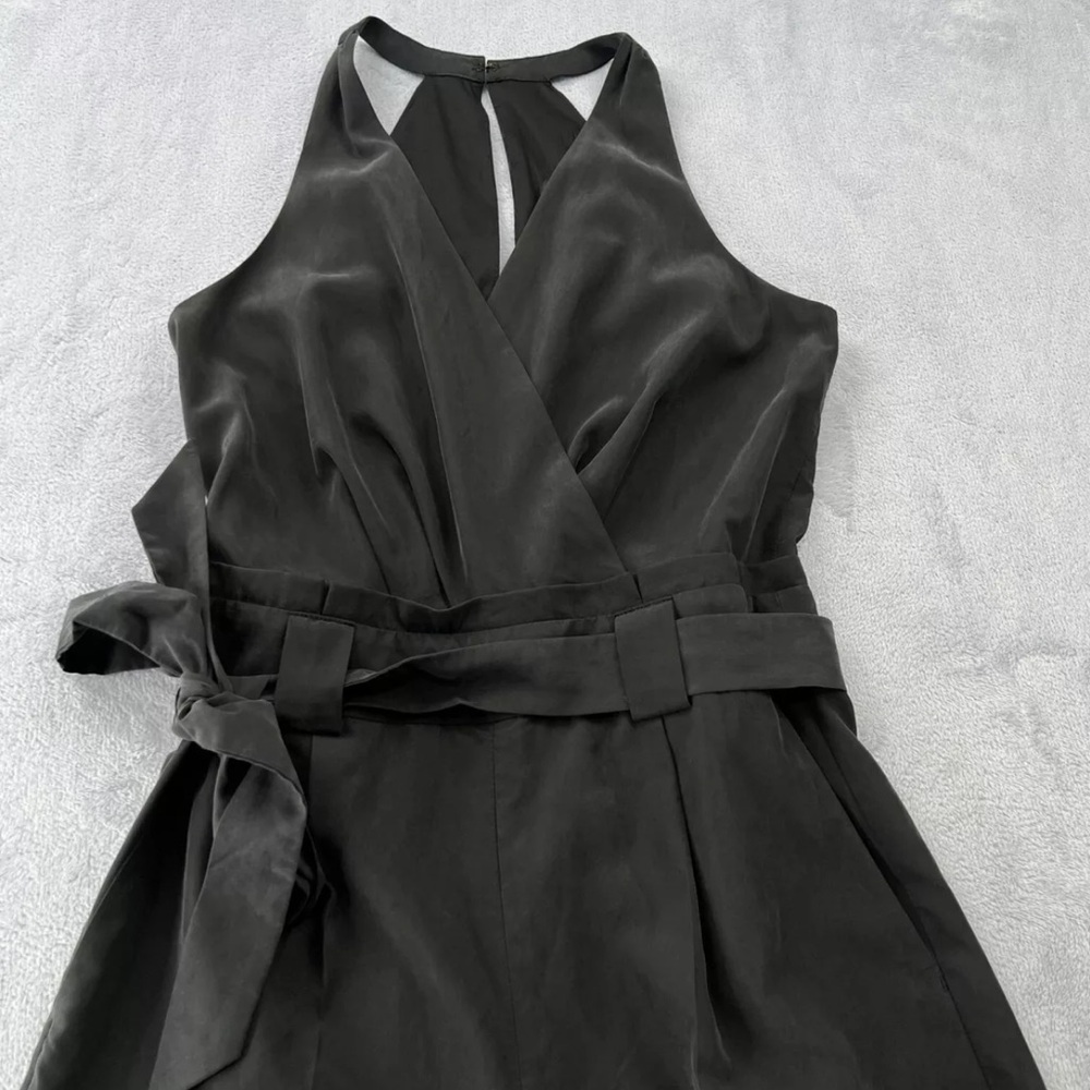 EXPRESS olive green V‎ cleavage belted sleeveless jumpsuit sz S